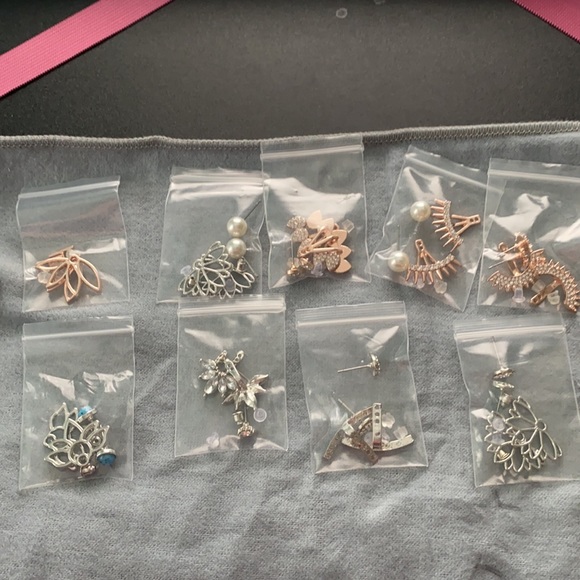 Nine pairs of earrings - Picture 9 of 9